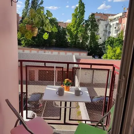 Kostastan - Sa Parkingom